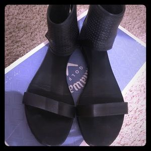 ALLSAINTS Kleo Flat Sandals